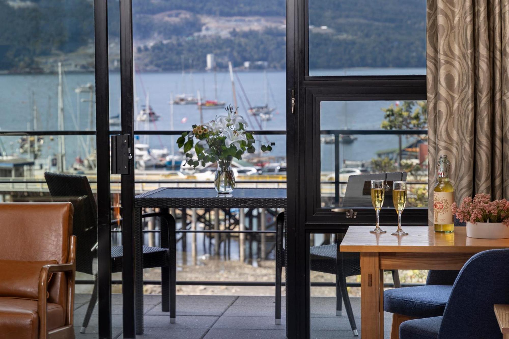 Brentwood Bay Resort & Spa Eksteriør bilde